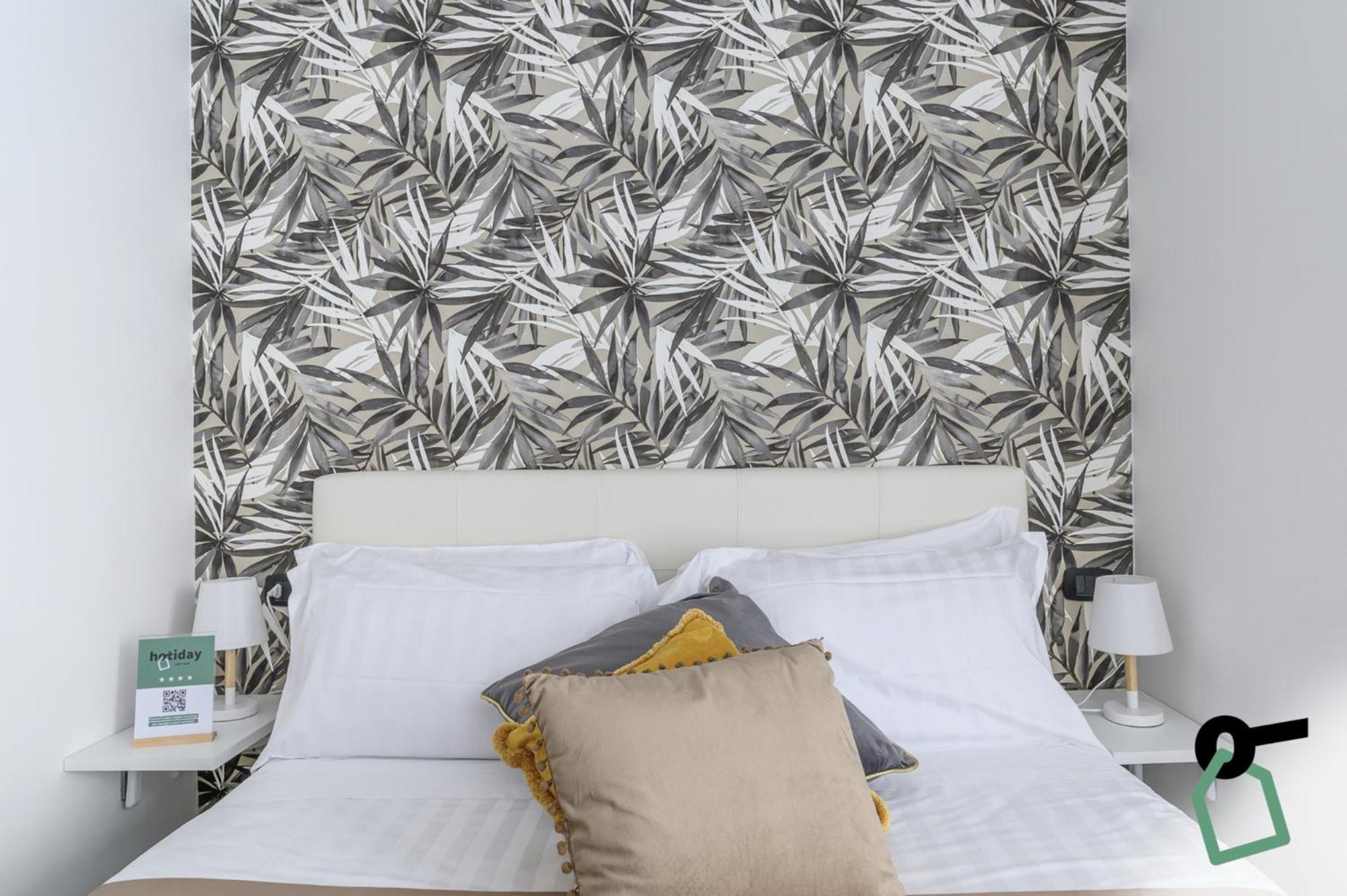 Aparthotel Hotiday Collection - Duomo Naples