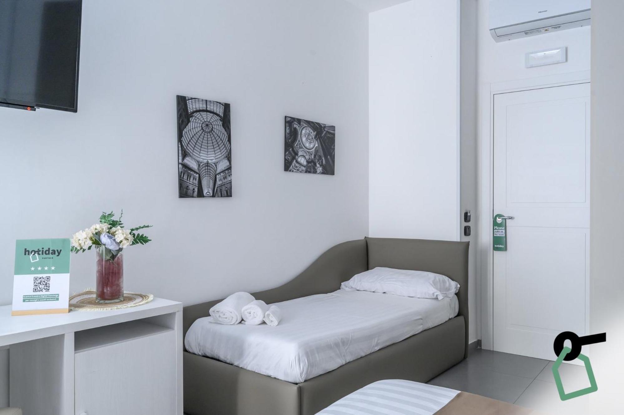 Aparthotel Hotiday Collection - Duomo Napoli