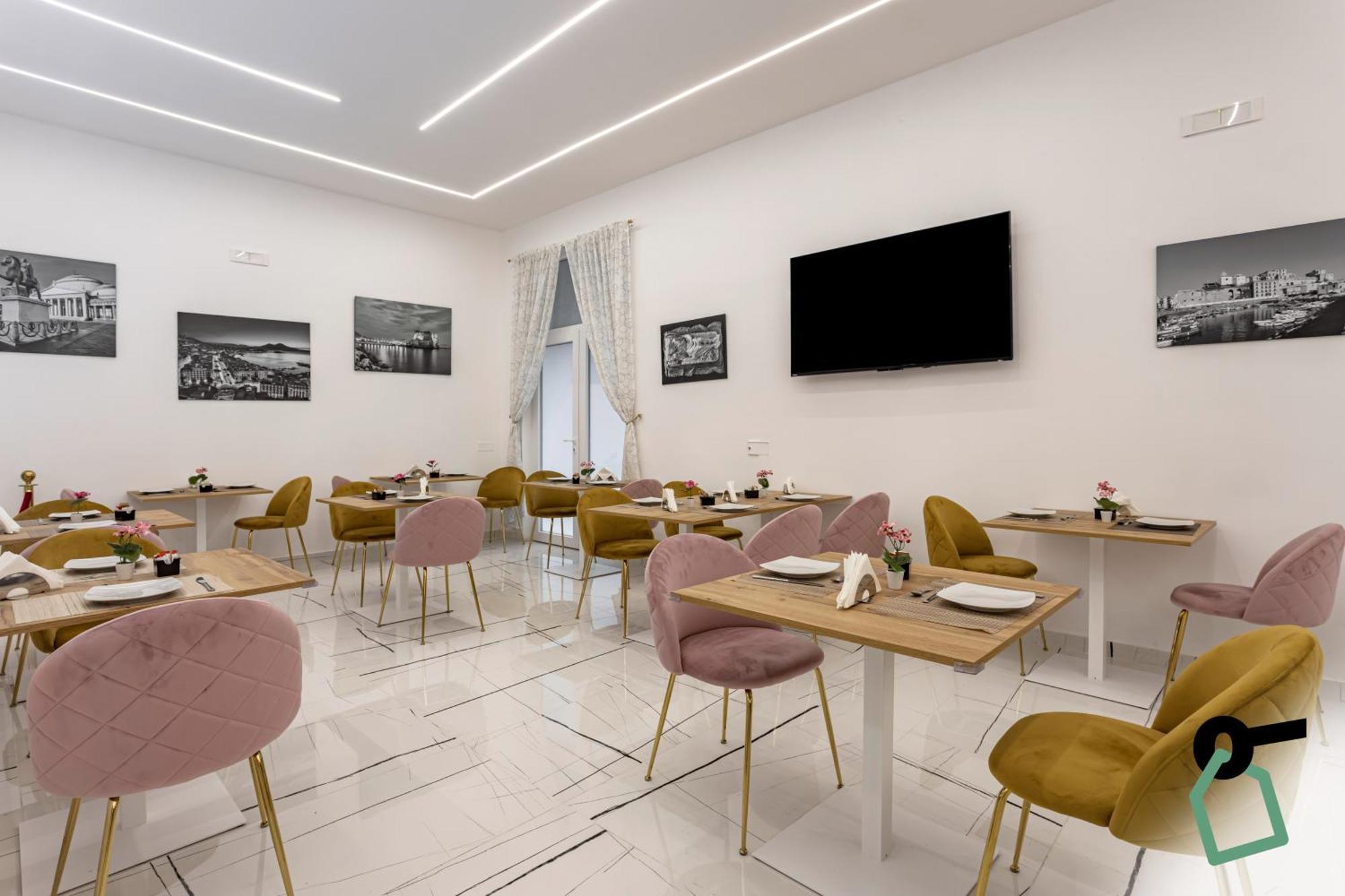 Hotiday Collection - Duomo Aparthotel Napoli
