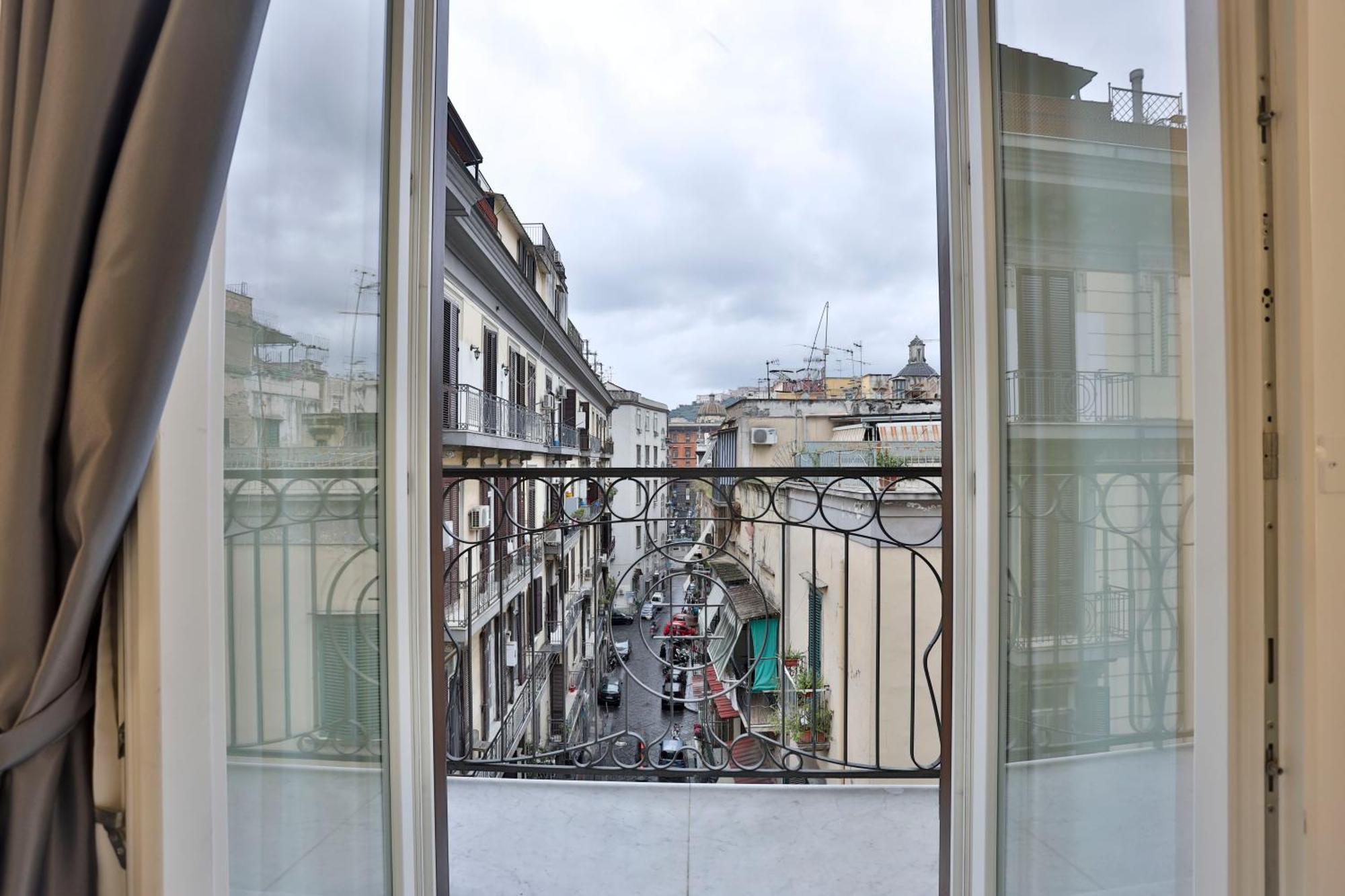 Aparthotel Hotiday Collection - Duomo Napoli